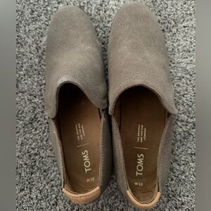 TOMs women’s slip on ankle booties- used